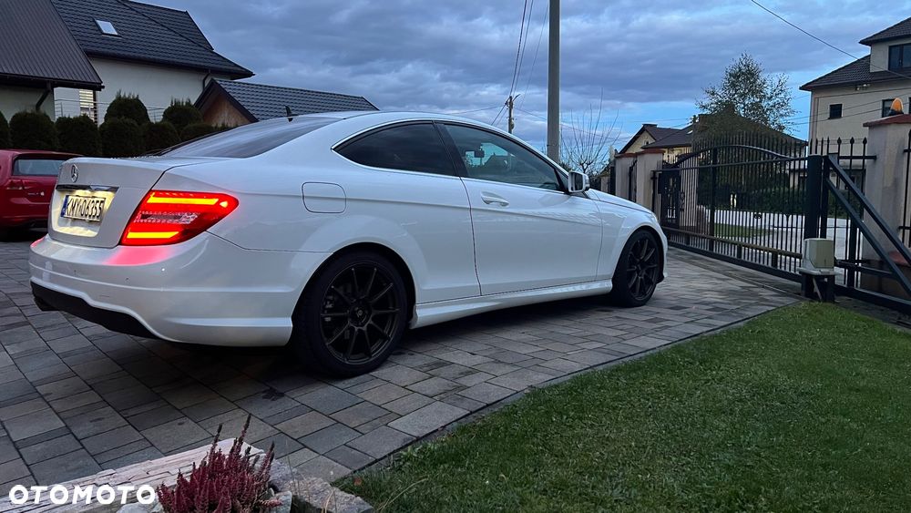 Mercedes-Benz Klasa C 180 (BlueEFFICIENCY) 7G-TRONIC - 4