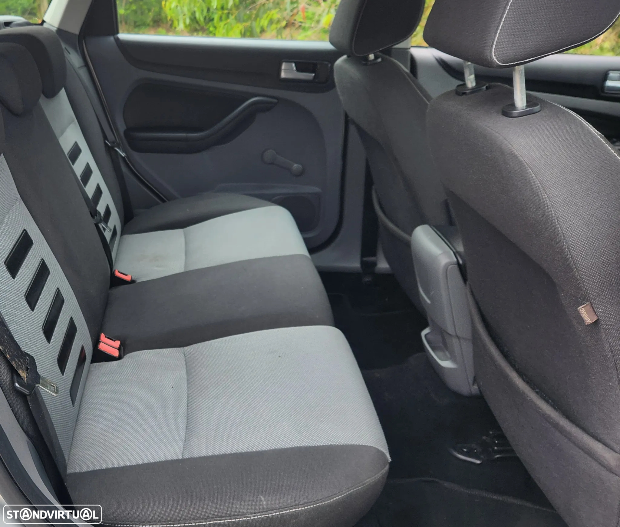 Ford Focus SW 1.6 TDCi Titanium 17 - 8