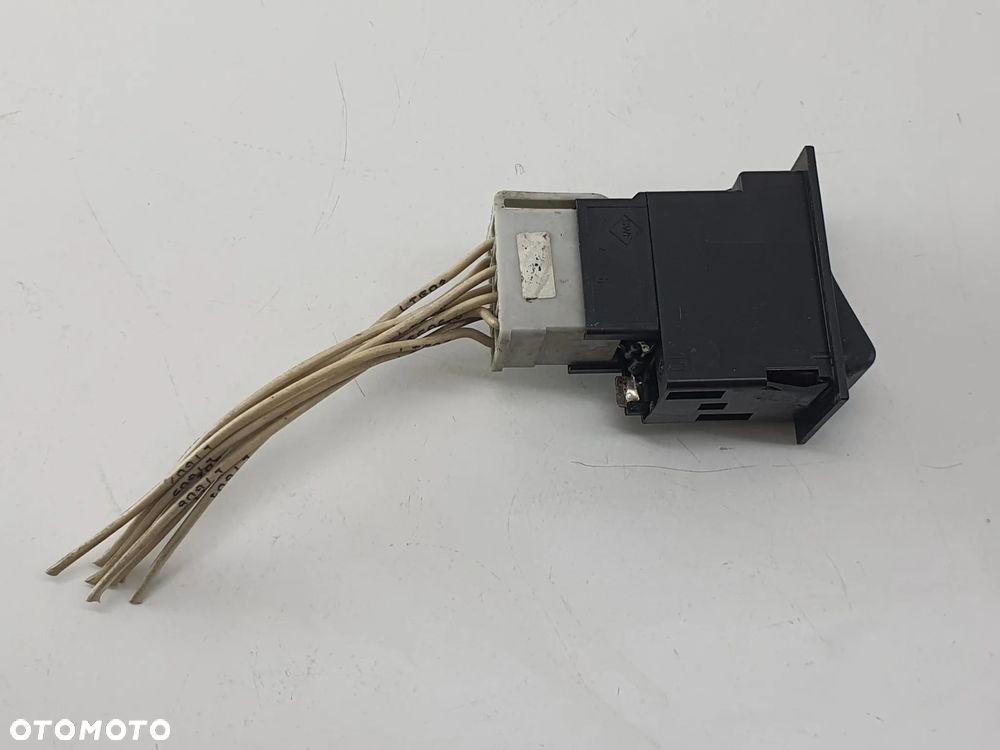 PRZELACZNIK MAN LE - 7