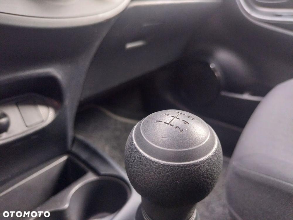 Toyota Yaris - 20