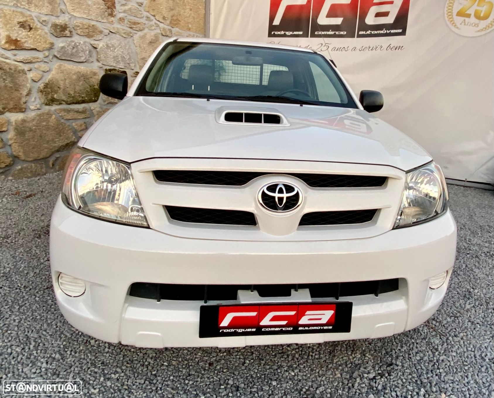 Toyota Hilux 2.5 D-4D 2WD CE PM+AC - 36