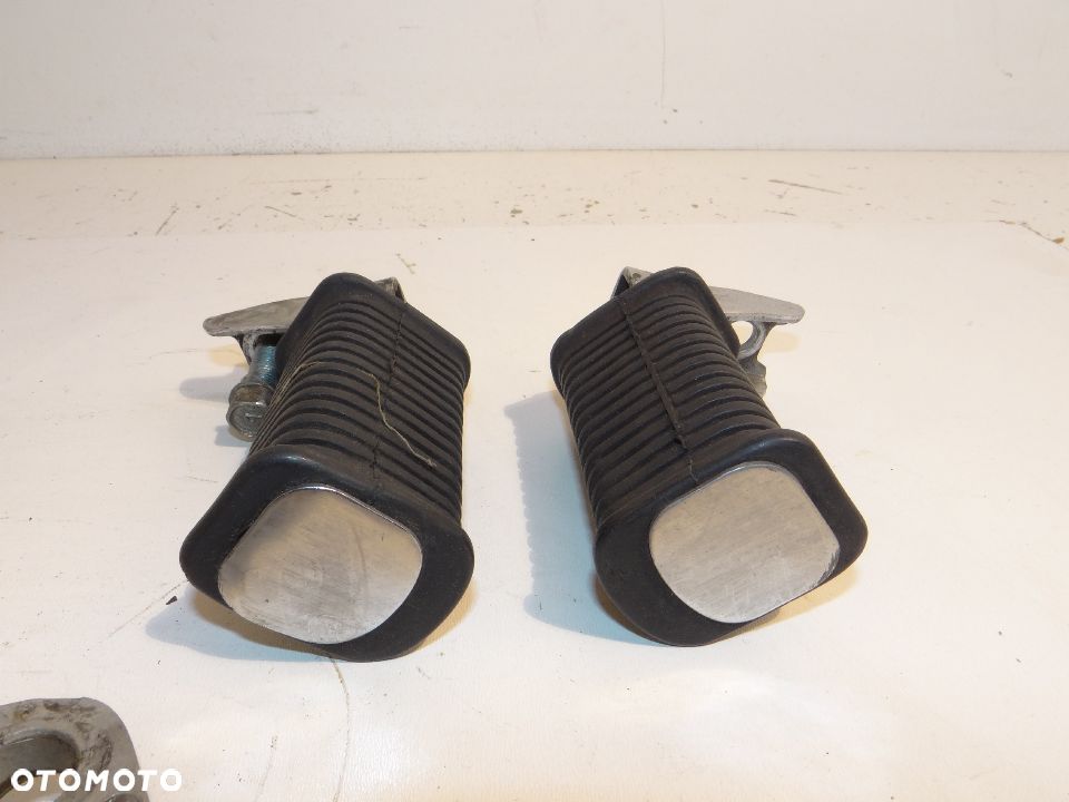 Suzuki GS 450L 85r Sety mocowania podnóżków + podnóżki  S150 - 8