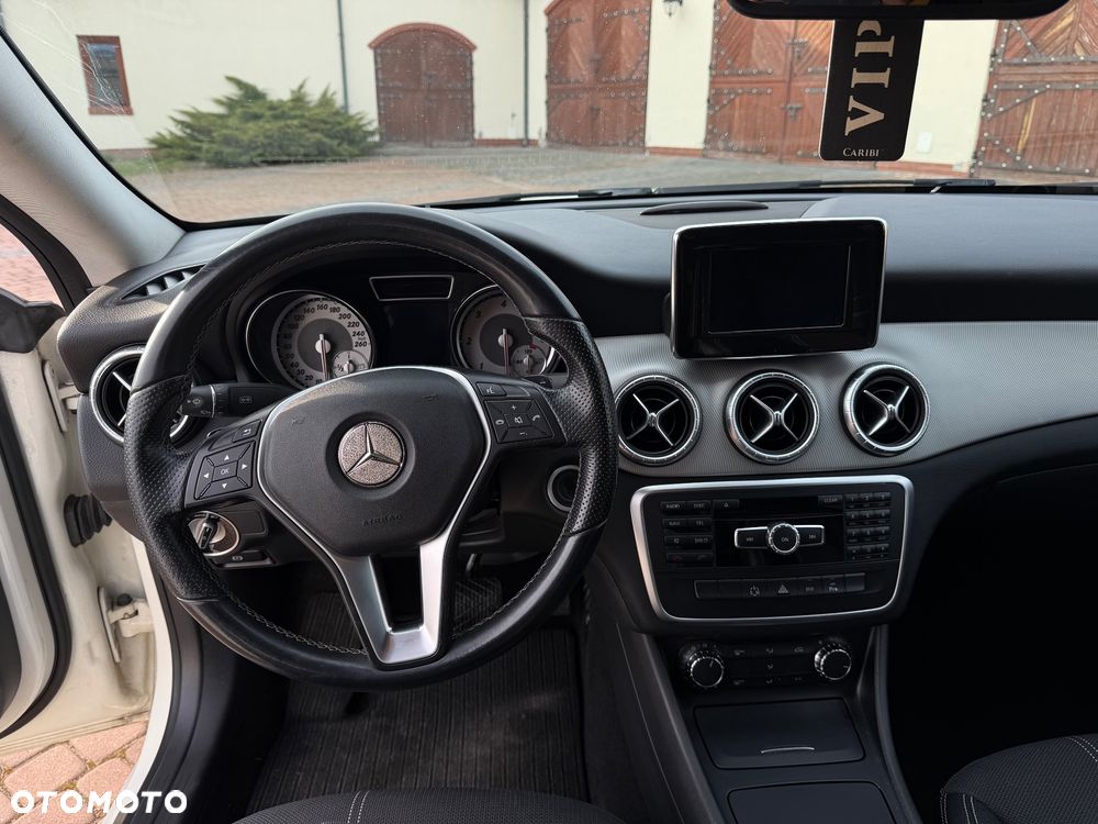 Mercedes-Benz CLA 220 d 7G-DCT AMG Line - 31