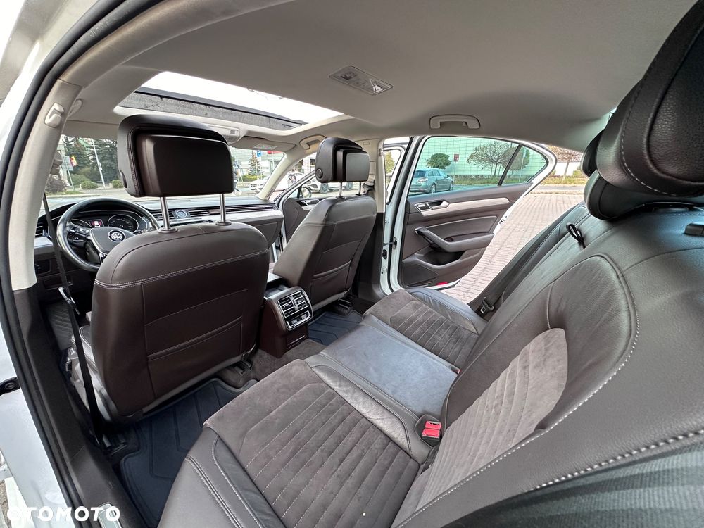 Volkswagen Passat 2.0 TDI SCR (BlueMotion Technology) DSG Highline - 9