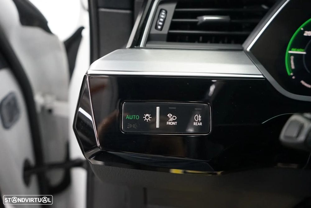 Audi e-tron 50 quattro S line - 30
