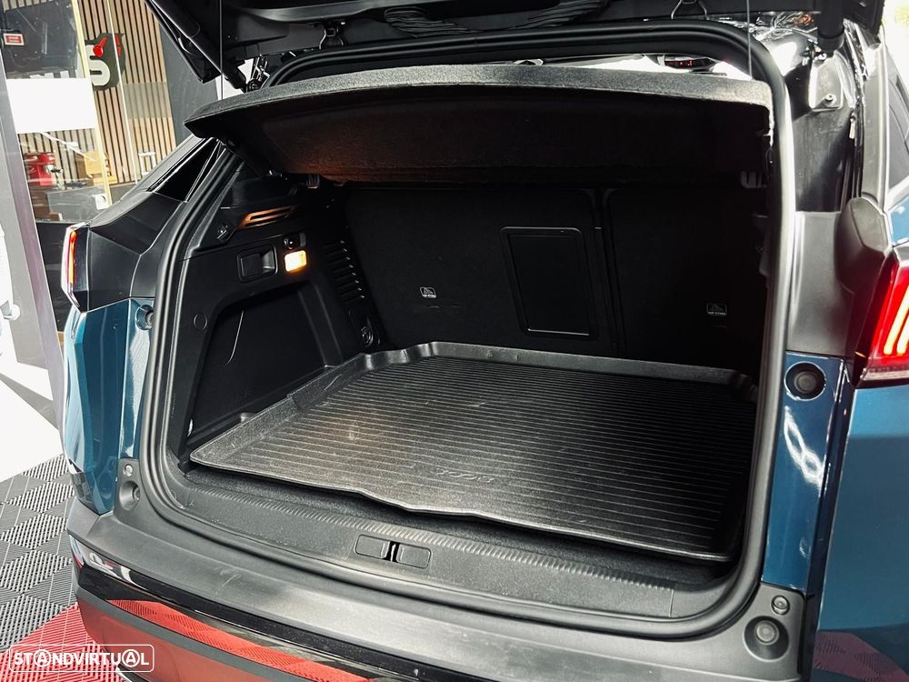 Peugeot 3008 1.5 BlueHDi GT EAT8 - 48
