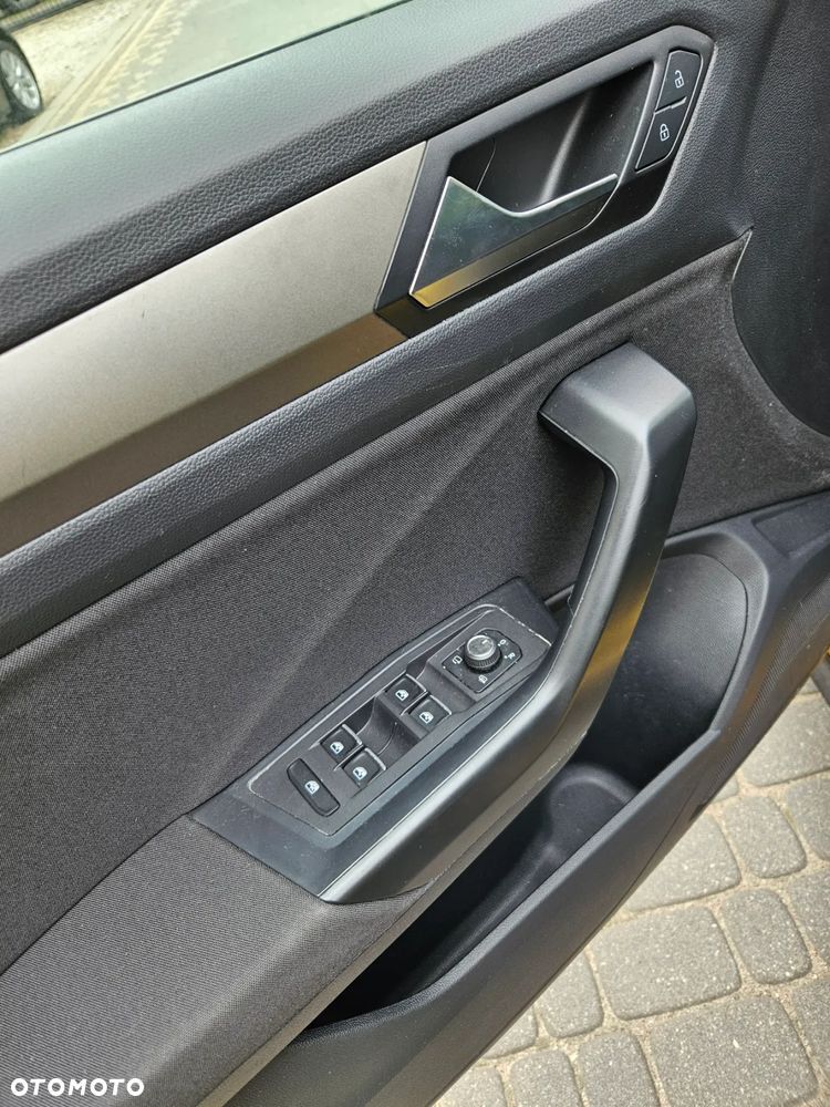 Volkswagen T-Roc 1.5 TSI Life DSG - 5