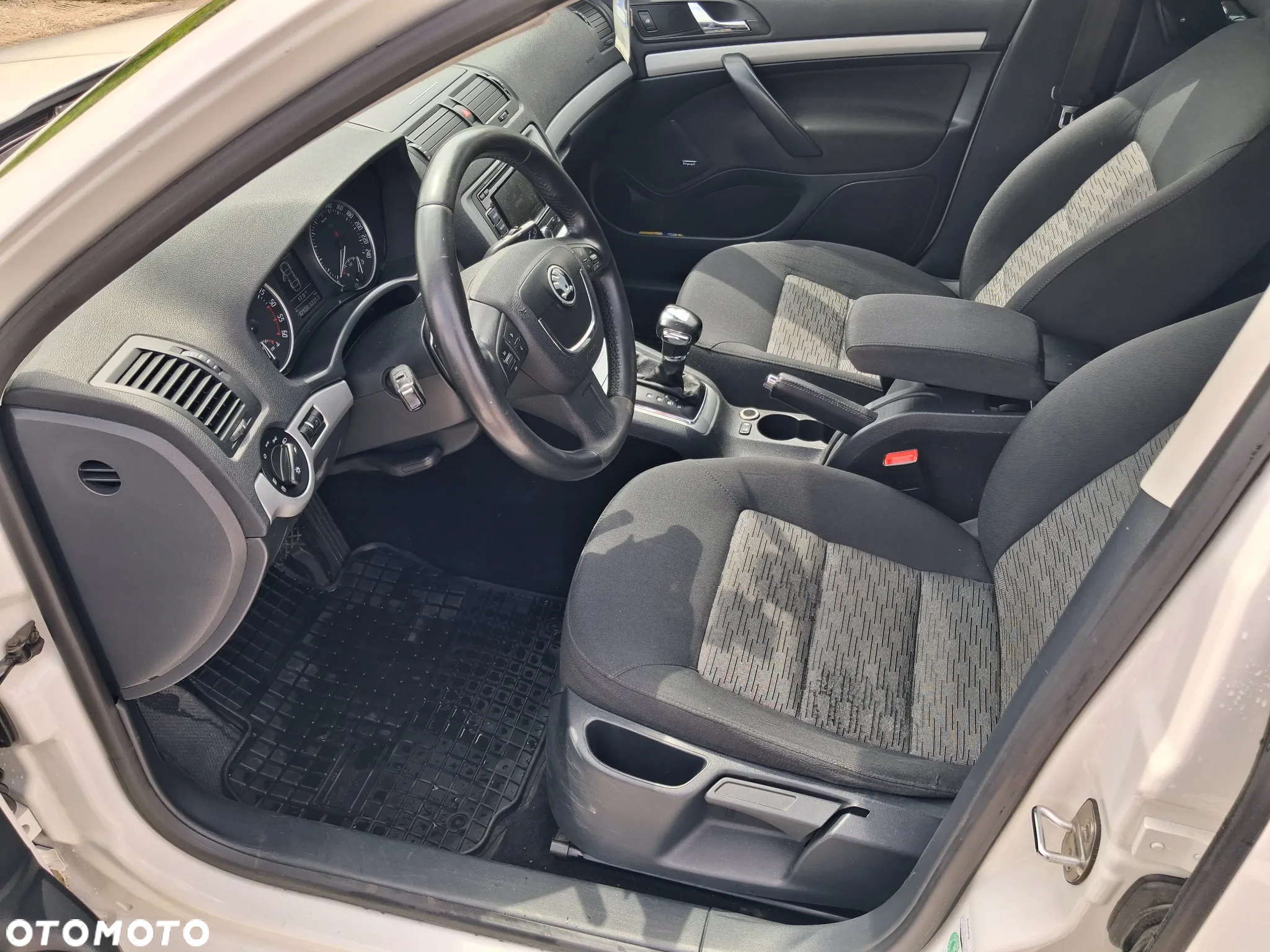 Skoda Octavia Combi 2.0 TDI DPF DSG Sport Edition - 7