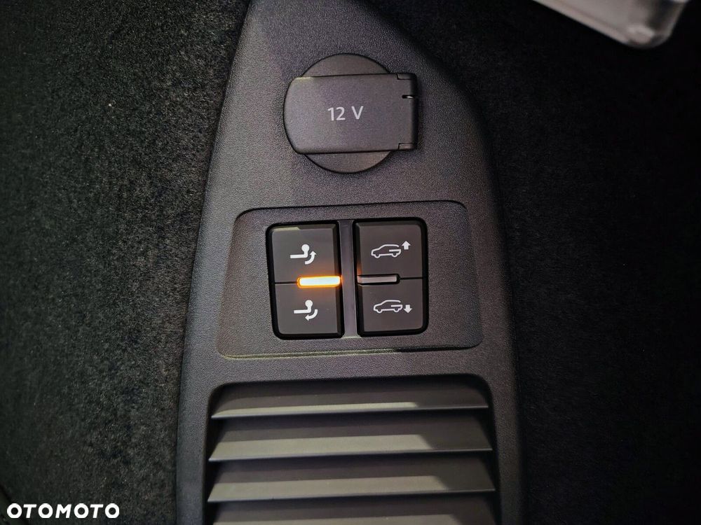 Volkswagen Touareg - 14