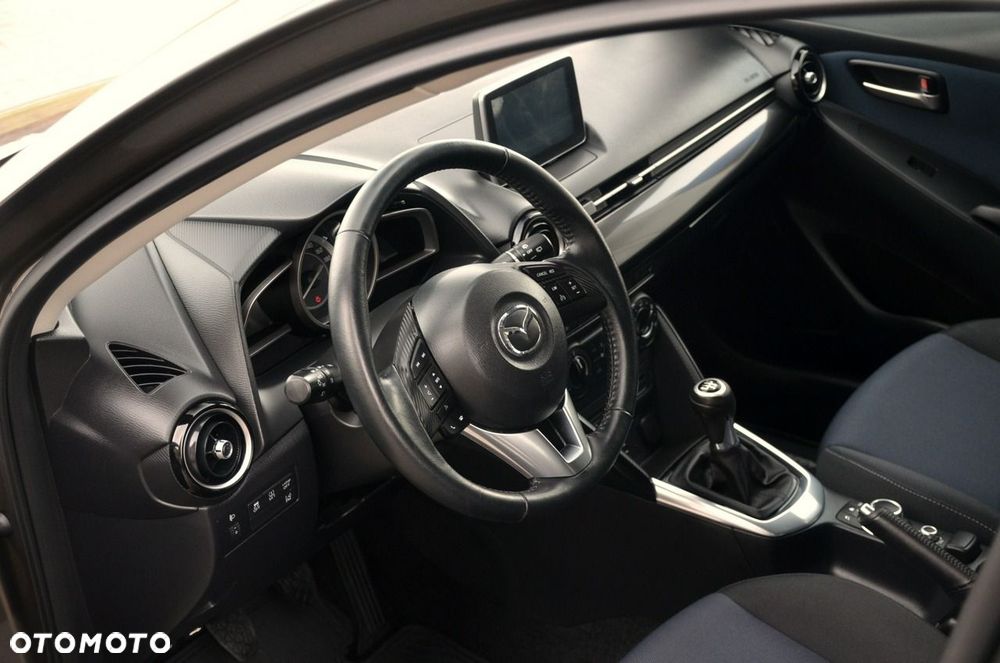 Mazda 2 - 13