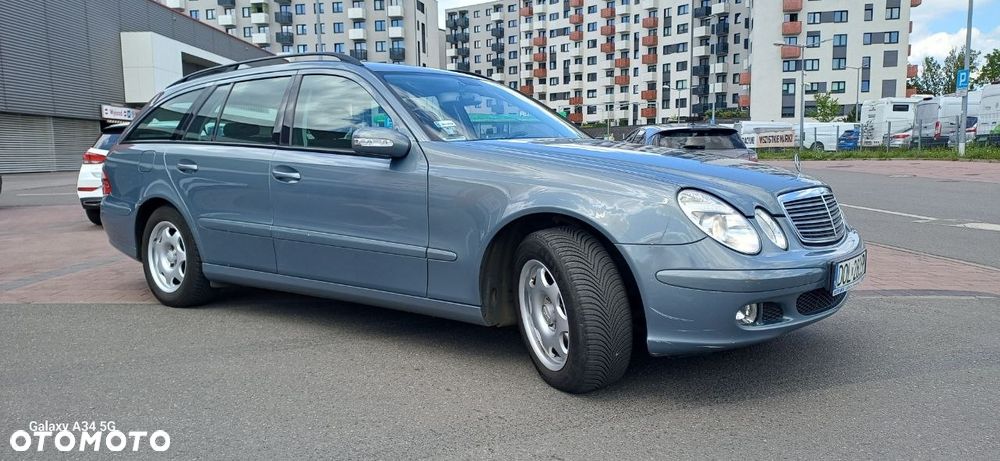 Mercedes-Benz Klasa E 220 CDI T Classic - 4