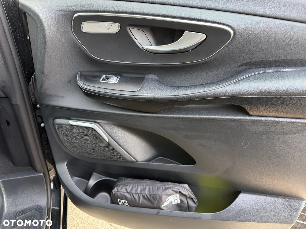 Mercedes-Benz Klasa V 300 d Avantgarde 9G-Tronic (ekstra d³) - 24