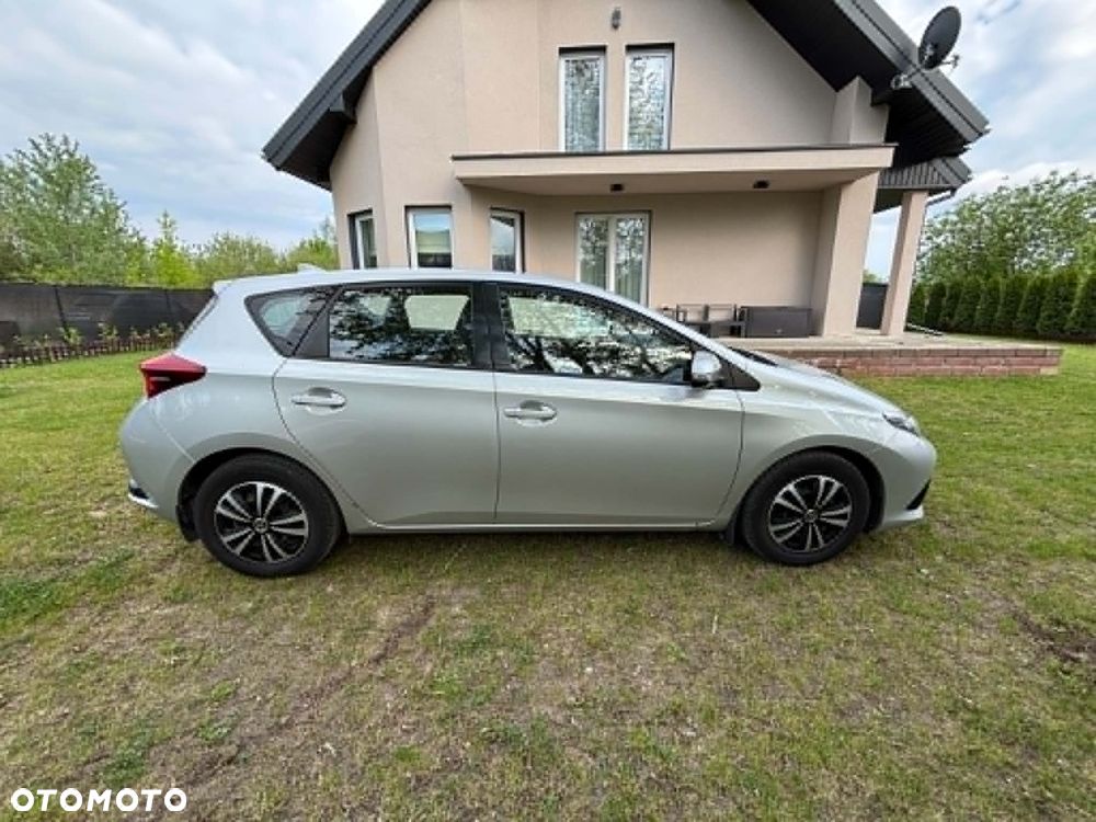 Toyota Auris 1.33 VVT-i Active - 8