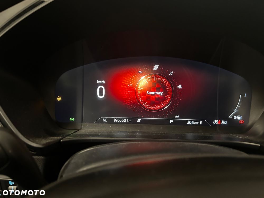 Ford Kuga 2.0 EcoBlue Hybrid ST-LINE - 26
