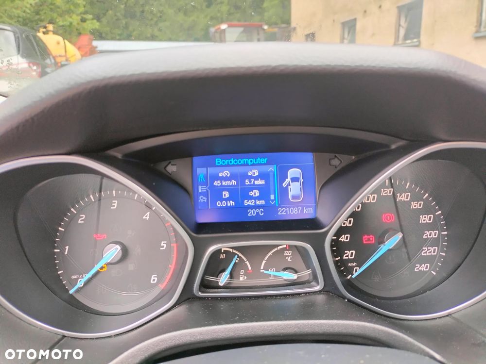 Ford Focus 1.6 TDCi DPF Start-Stopp-System Champions Edition - 8