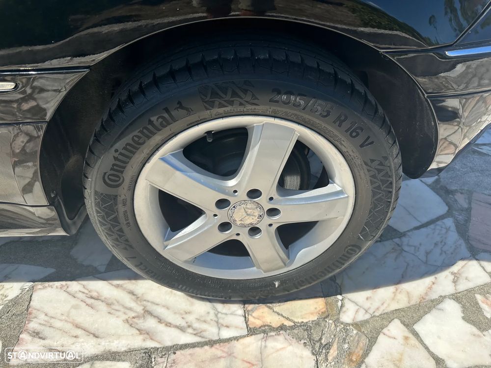 Mercedes-Benz B 200 CDI Autotronic - 11