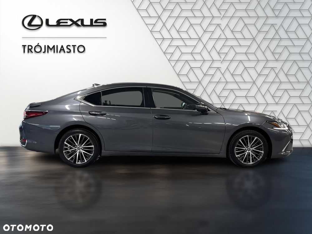 Lexus ES 300h Business Edition - 7
