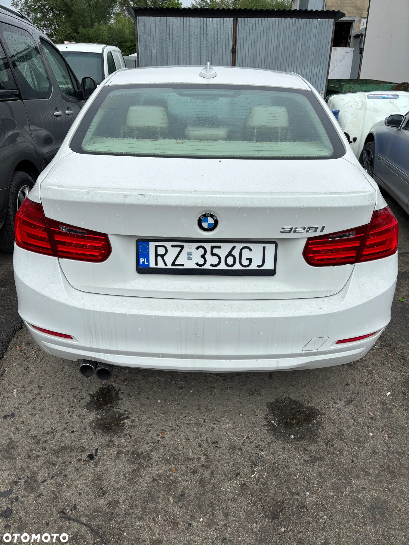 BMW Seria 3 328i Touring Luxury Line - 2