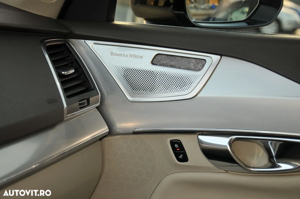 Volvo XC 90 D5 AWD Inscription - 24