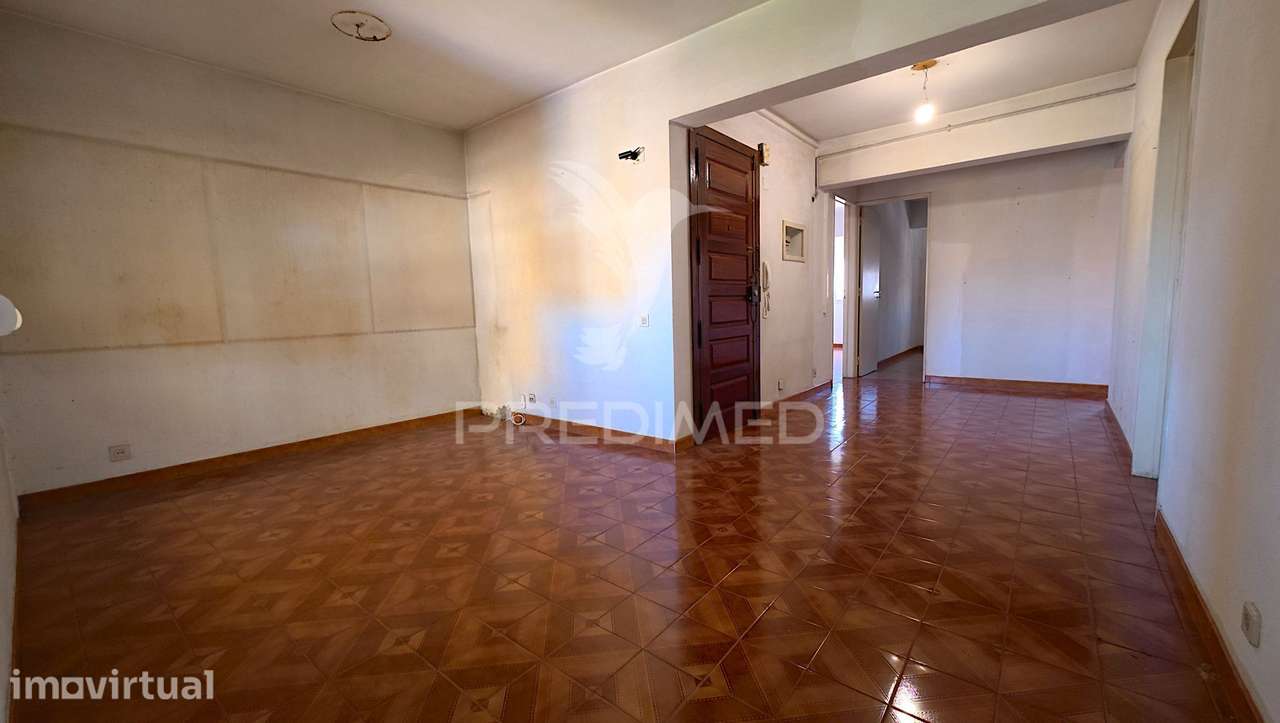 T3 COM ELEVADO POTENCIAL EM ALVALADE | 375.000€ - Grande imagem: 4/18