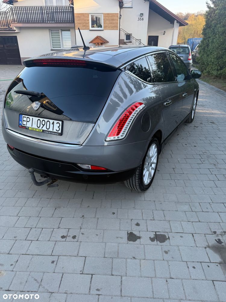 Lancia Delta 1.6 MJ Silver - 3