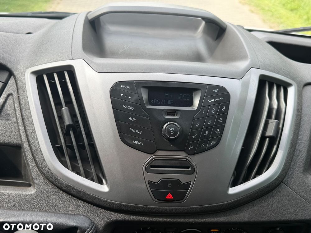 Ford Tranzit - 21