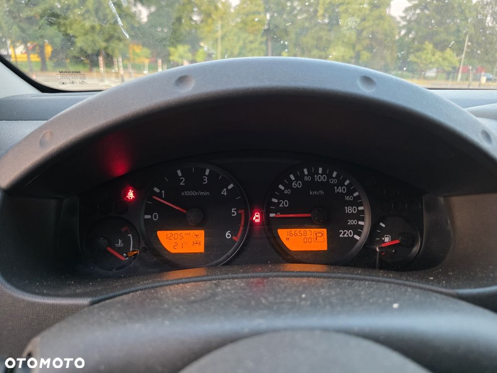 Nissan Navara - 8