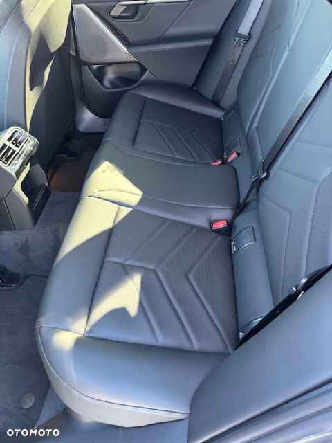 BMW Seria 5 520d xDrive mHEV - 15