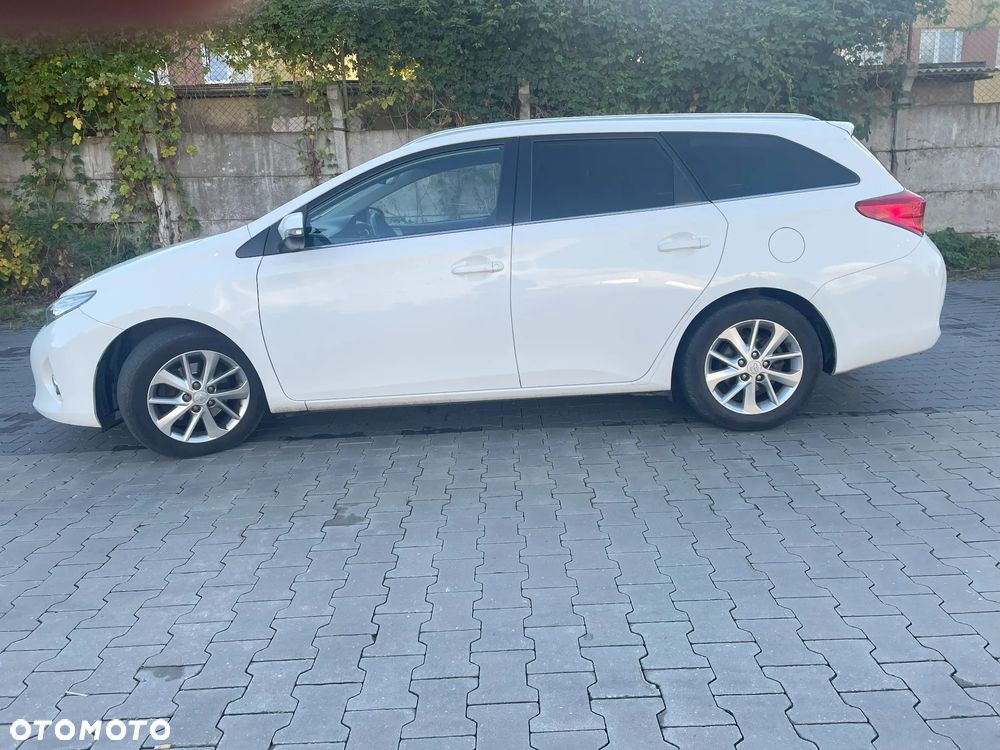 Toyota Auris 2.0 D-4D Touring Sports Comfort - 4