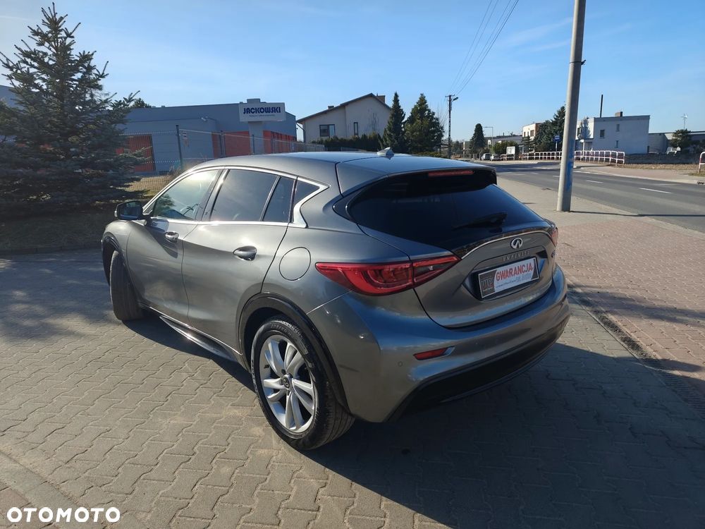 Infiniti Q30 1.5d Premium - 4