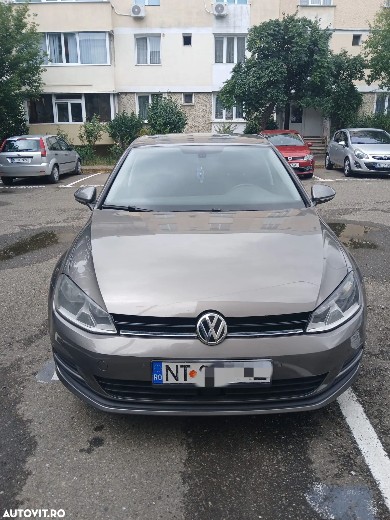 Volkswagen Golf 1.6 TDI DPF BlueMotion Technology Comfortline - 1