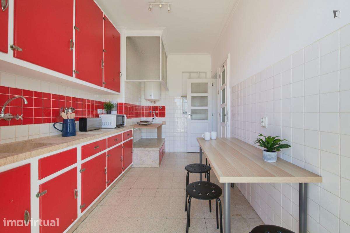 Quarto - localizado em Arroios Lisbon - Grande imagem: 4/39