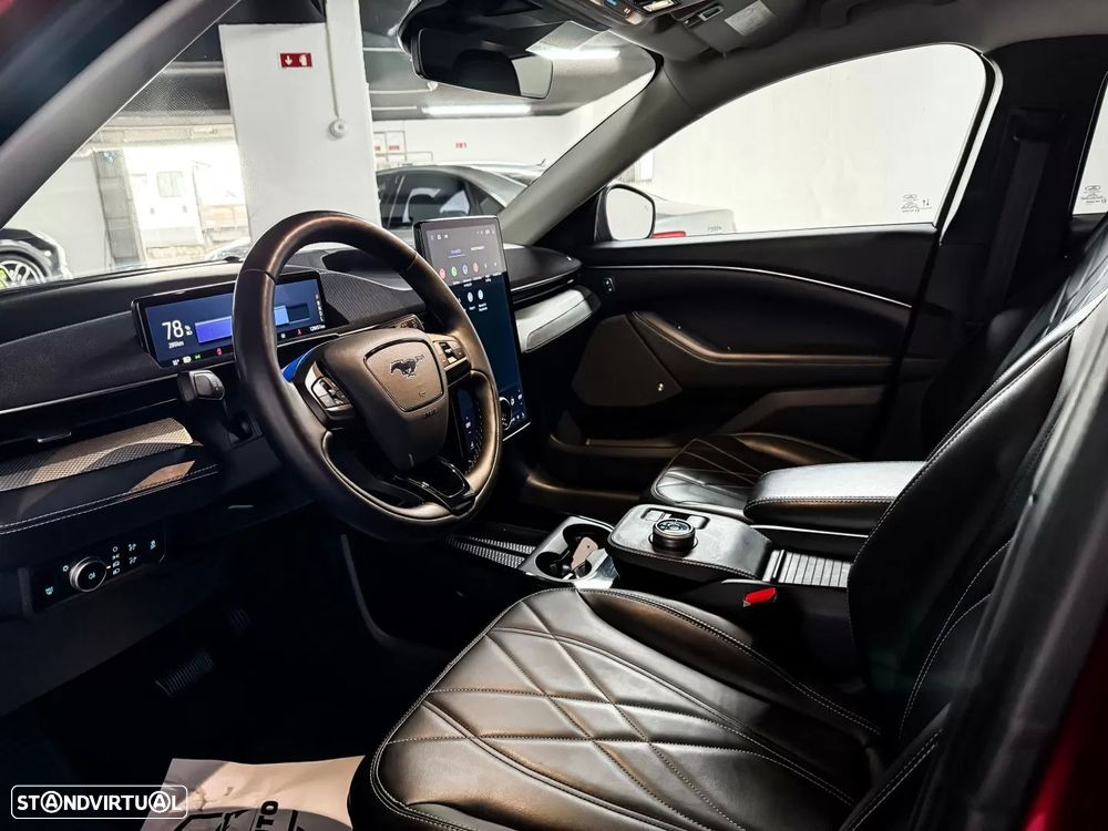 Ford Mustang Mach-E Standard - 13