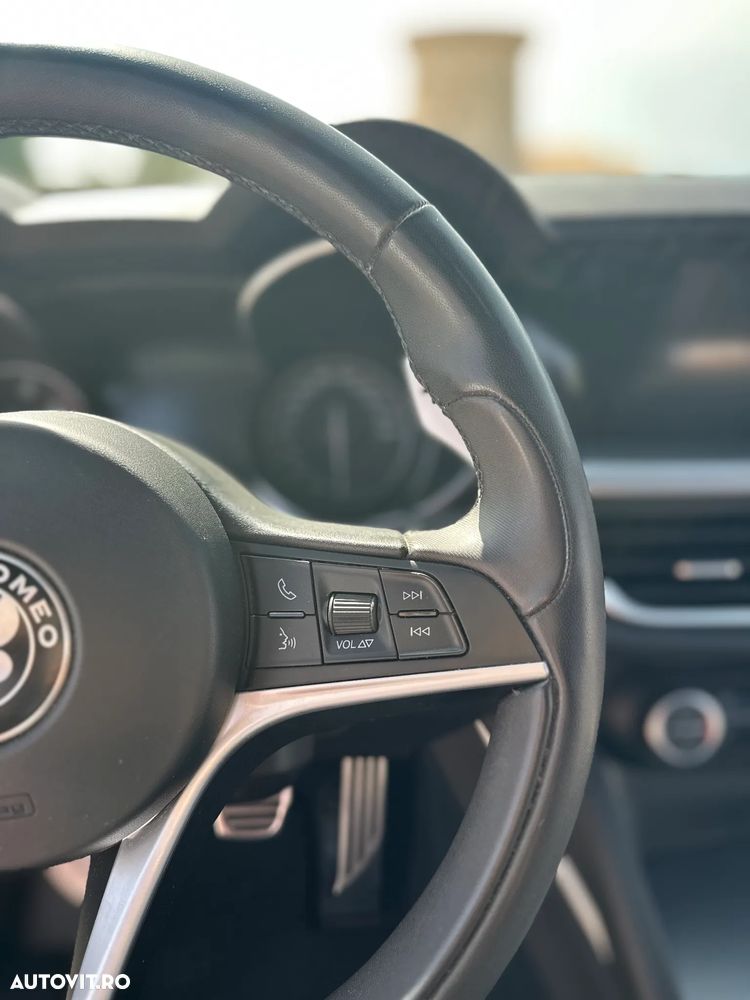 Alfa Romeo Stelvio 2.0 Turbo 16V AT8-Q4 Super - 23