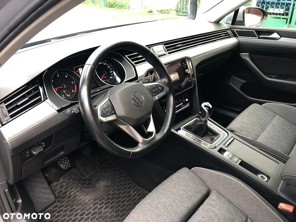 Volkswagen Passat Variant 2.0 TDI EVO Business - 34