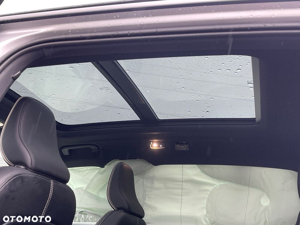 Volvo XC 40 D4 AWD Geartronic R-Design - 19