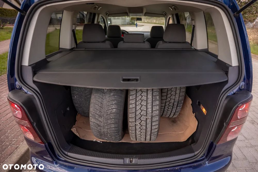 Volkswagen Touran 1.9 TDI DPF Freestyle - 33