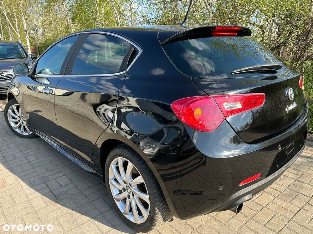 Alfa Romeo Giulietta - 12