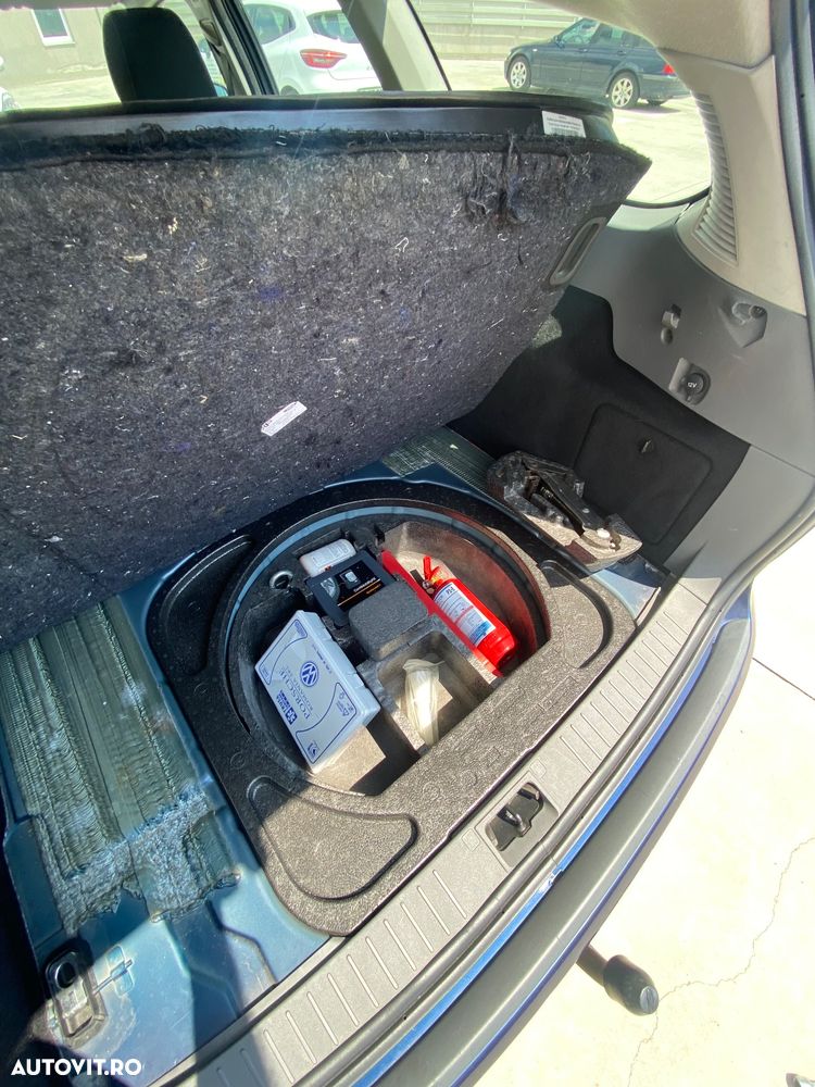 Ford Focus 1.6 TDCI DPF Titanium - 16