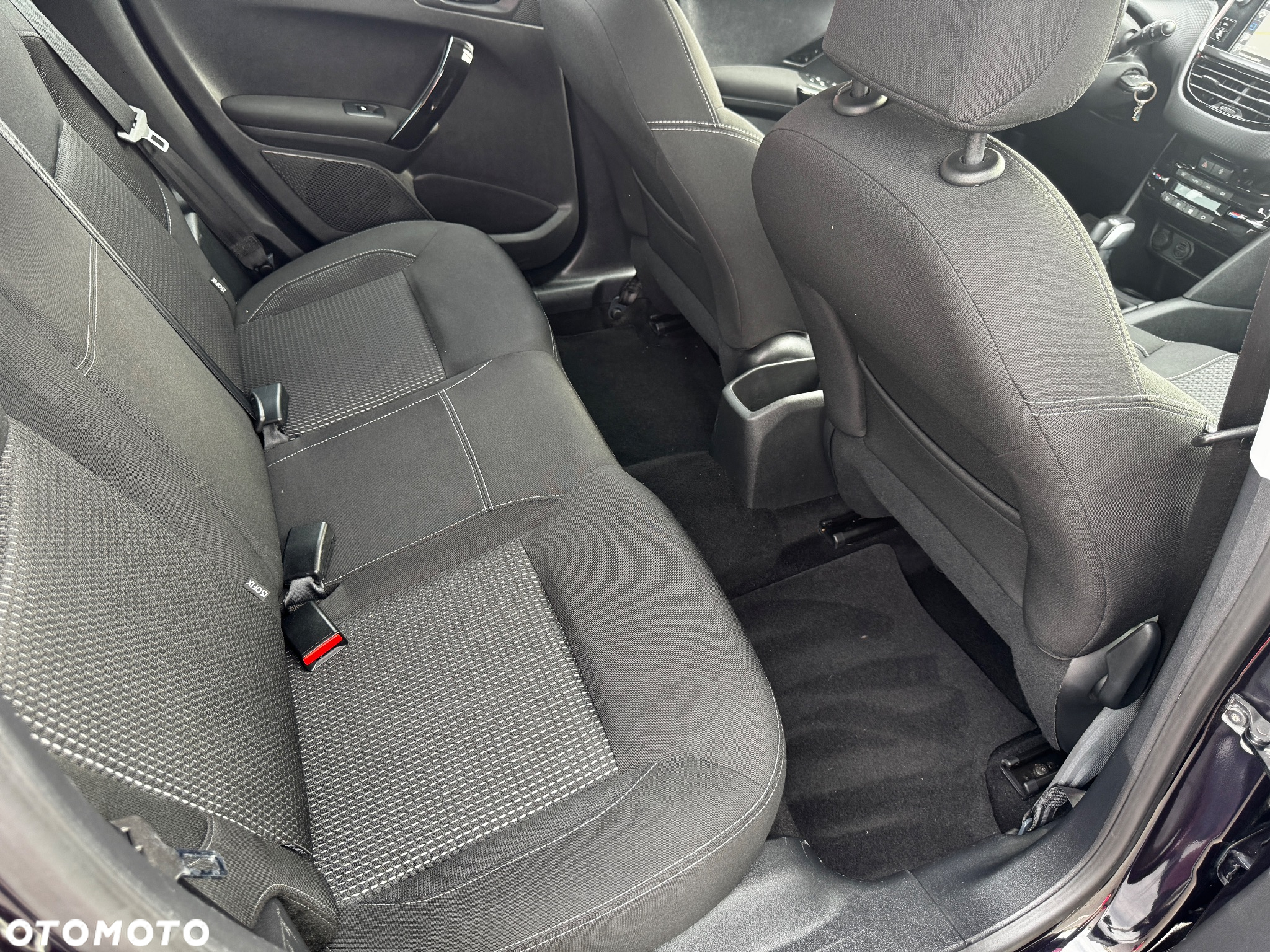 Peugeot 208 1.2 PureTech Allure - 17