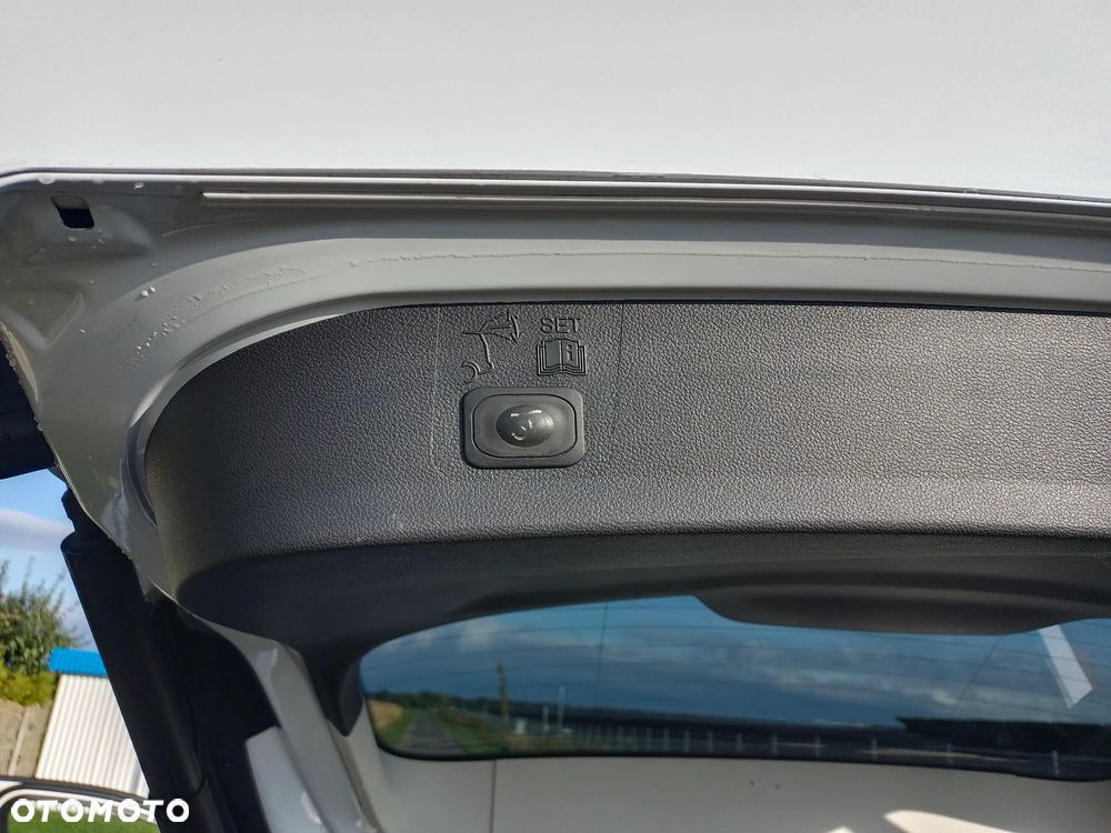 Ford Kuga 2.0 TDCi AWD Titanium - 6