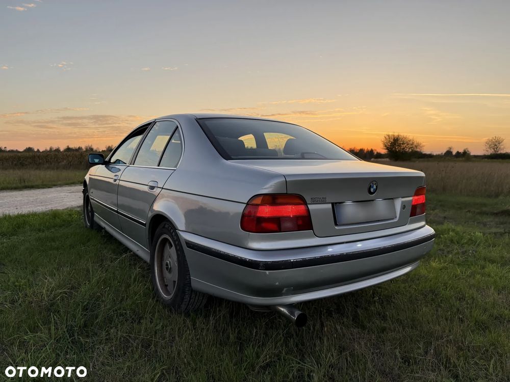 BMW Seria 5 520i - 3