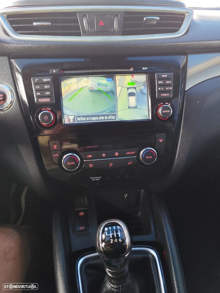 Nissan Qashqai 1.5 dCi Tekna Bose — fotografia 36