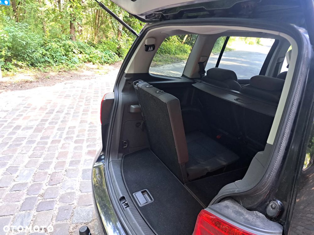 Volkswagen Touran 1.6 TDI DPF Trendline DSG - 10