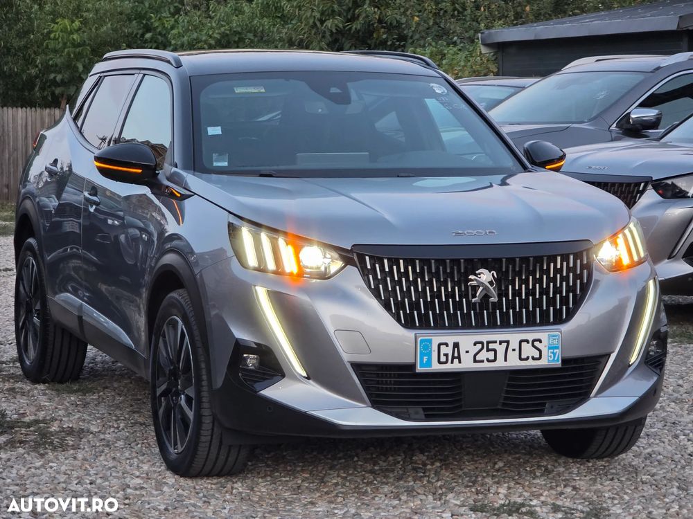 Peugeot 2008 PureTech 155 EAT8 GT - 3