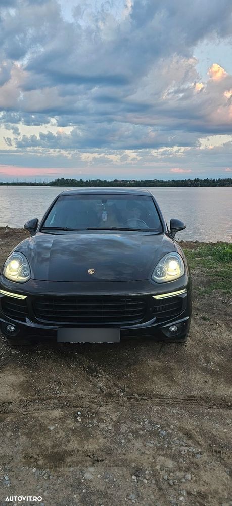 Porsche Cayenne - 5