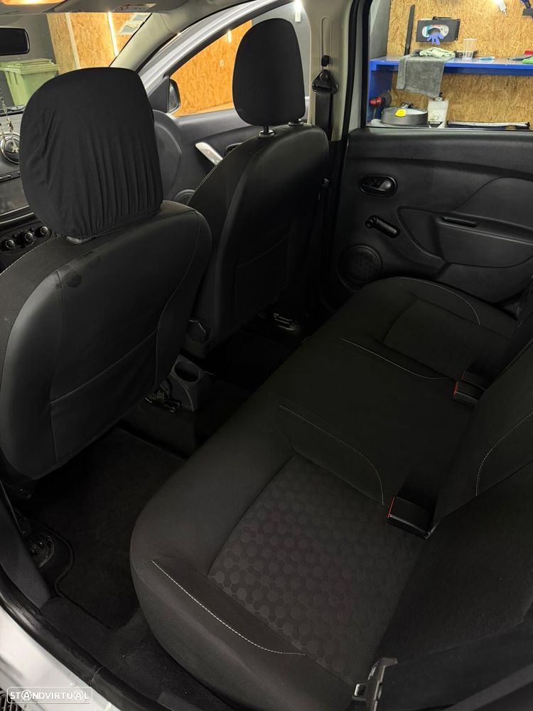 Dacia Logan MCV 1.5 dCi Stepway - 10