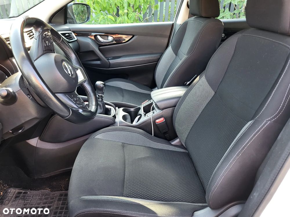 Nissan Qashqai - 10