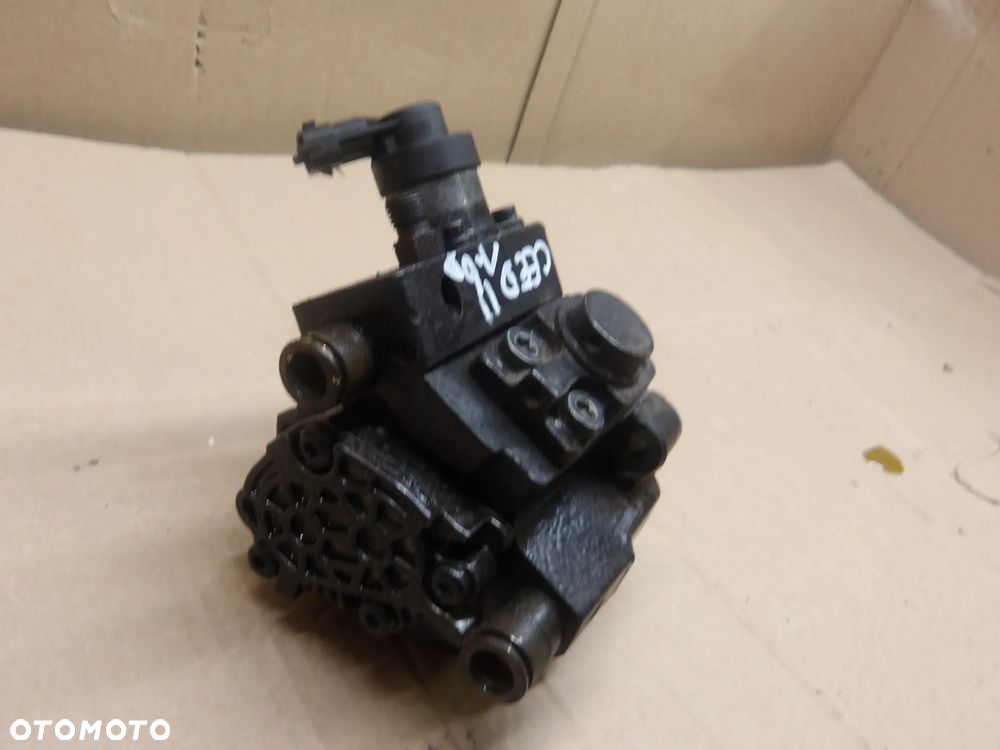 KIA CEED SW II 12-18r. 1.6 CRDI POMPA WTRYSKOWA 33100-2A420 - 3