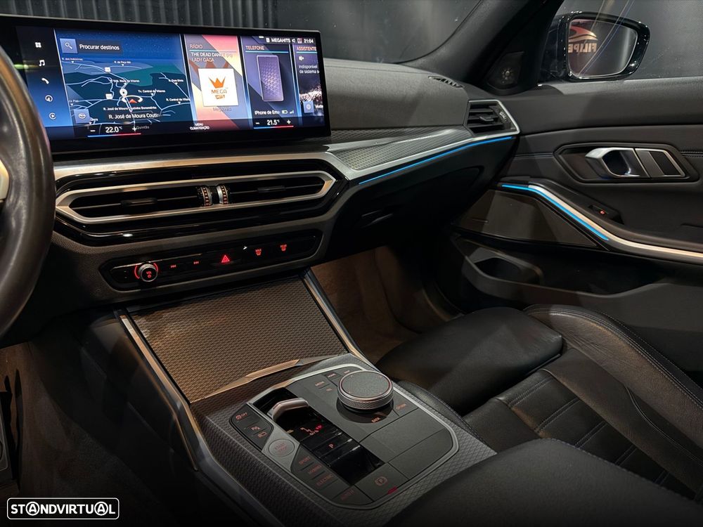 BMW 330 e Touring Pack Desportivo M Pro Auto - 25
